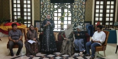 Pesona Etnik Pesisir di Indonesia Modest Fashion Week 2018