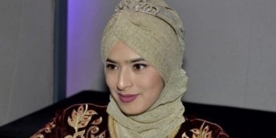 Ini Hasna Firdaws, Penyapu Jalan Yang Jadi Putri Kecantikan