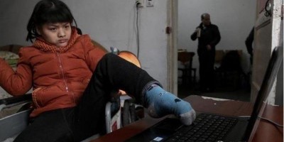 Menulis Novel dengan Jari Kaki