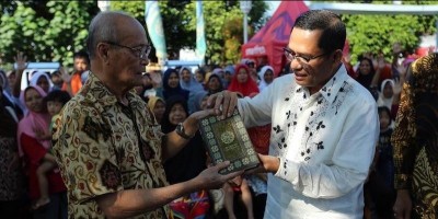 1.000 Mushaf Al Quran Diwakafkan Sinar Mas