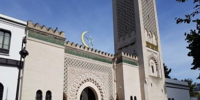 Pesona Keanggunan Masjid Agung Paris