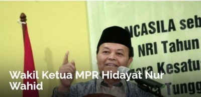 Hidayat Nur Wahid Doakan Kesehatan Ani Yudhoyono di Mekah