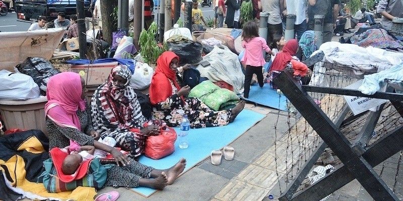 Warganegara asing yang mengungsi di depan kantor UNHCR di Jalan Kebon Sirih, Jakarta/RMOL