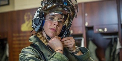 Anneliese Satz, Wanita Pertama yang Jadi Pilot Jet Tempur di Korps Marinir