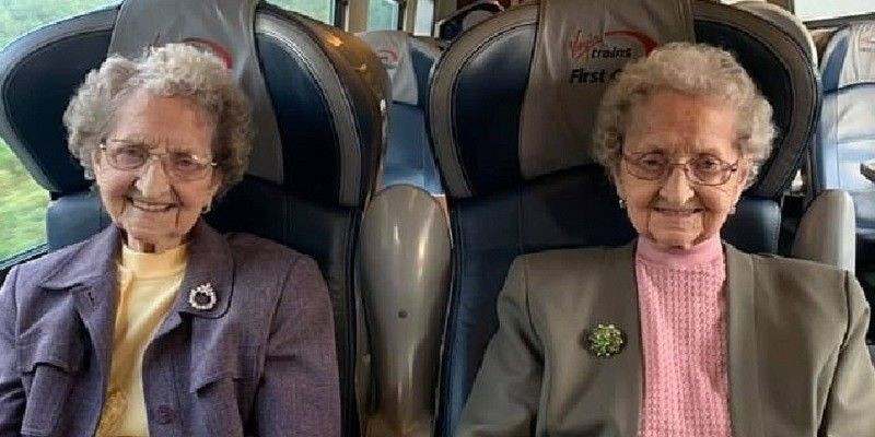  Lilian Cox dan Doris Hobday/Daily Mail