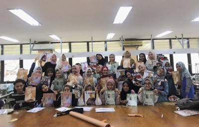 Farah.id Goes to Kampus: Serunya Calon Disainer Belajar Penulisan Mode 