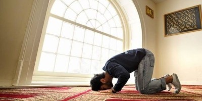 Banyak Sujud, Banyak Solusi