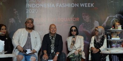 Kalimantan Dalam Busana di Indonesia Fashion Week 2020