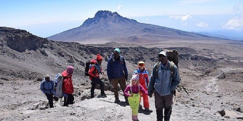 Ashleen saat ikut pendakian di Kilimanjaro/Daily Mail
