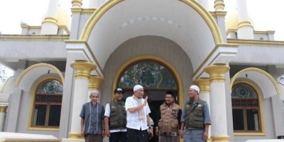 Viral, Inilah Sosok Pemilik Masjid Megah di Tengah Hutan Gowa 
