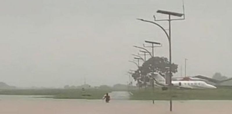 Bandara Halim Perdanakusumah banjir/Net