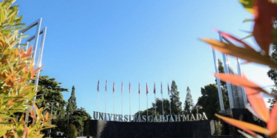 Guru Besar UGM Positif Covid-19