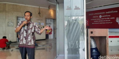 Tengah Diujicoba, Walikota Surabaya Sediakan Bilik Sterilisasi Corona