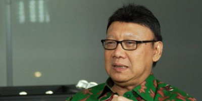 Anak Laki-laki dan 2 Anggota Keluarga Tjahjo Kumolo Positif Covid-19