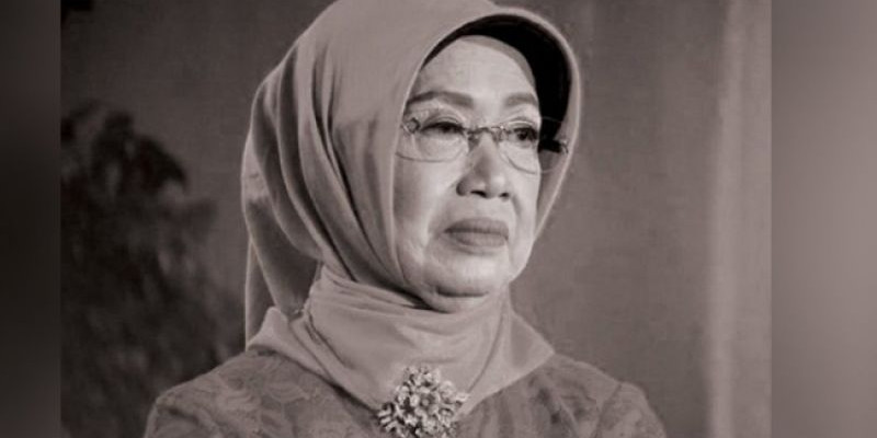 Ibunda Presiden Joko Widodo, Sujiatmi Notomiharjo/ Net