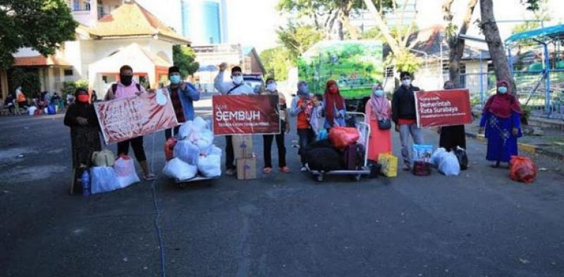 Pasien Covid-19 di asrama haji kota Surabaya yang berhasil sembuh/RMOLJatim