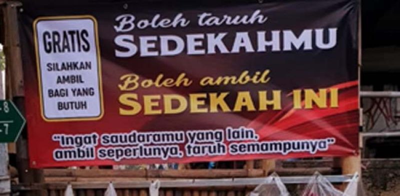 Banner tentang informasi penyediaan sembako bagi yang membutuhkan/Ist