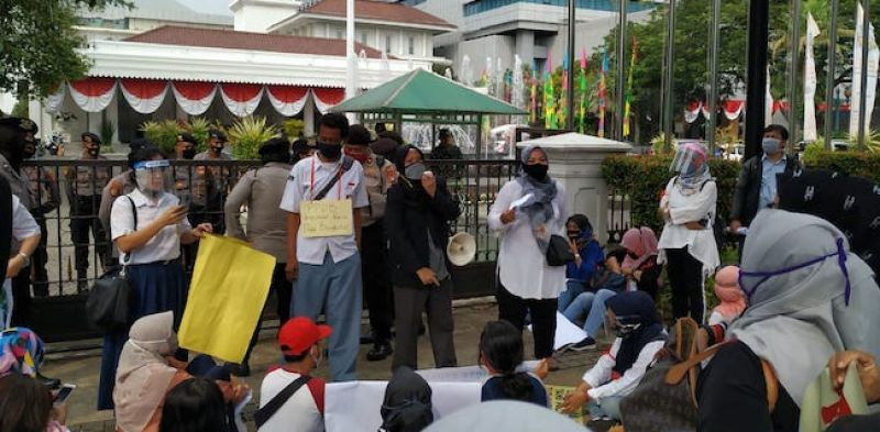 Aksi Orangtua Murid untuk PPBD di Balaikota DKI/RMOLJakarta