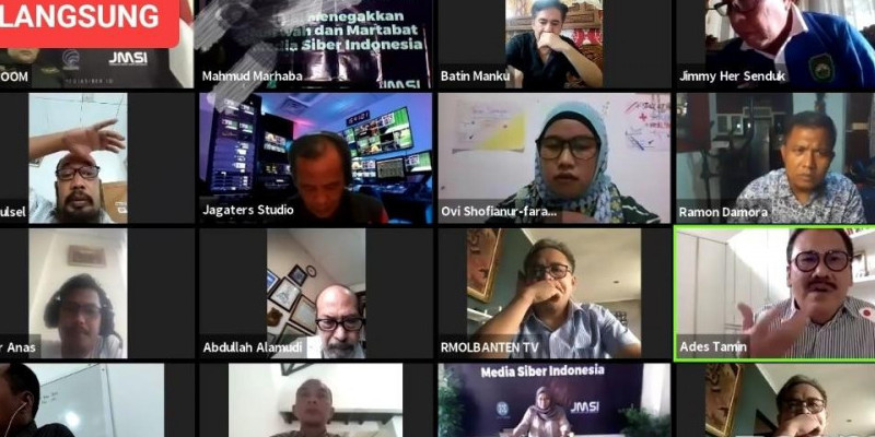 Jaringan Media Siber Indonesia (JMSI) menghadirkan Ilham Bintang (Pendiri CekNRicek) dan Joko Intarto (Pendiri Jagaters) sebagai pembicara dalam diskusi virtual, Kamis (25/6).