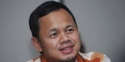 Bima Arya: Mau Sembuh Dari Covid? Stop Baca WA dan Medsos
