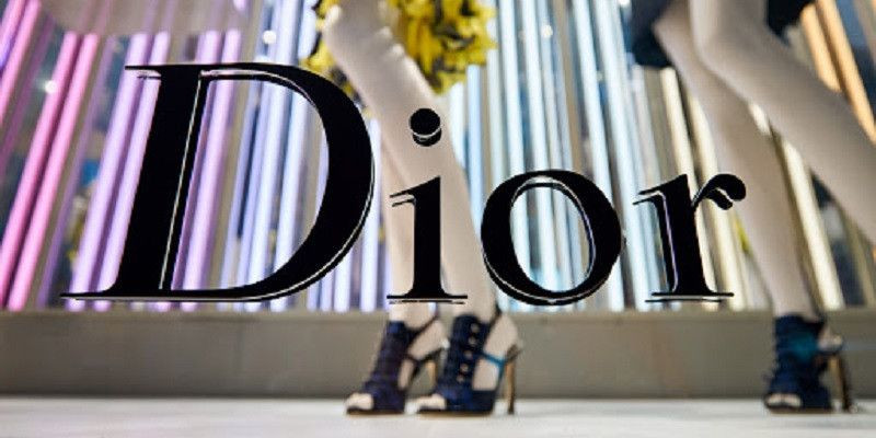 Gerai merek fashion Christian Dior di Plaza Senayan ditutup setelah satu kasus Covid-19 dikonfirmasi/Net
