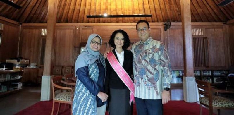 Gubernur Jakarta, Anies Baswedan bersama istri dan anaknya/Repro