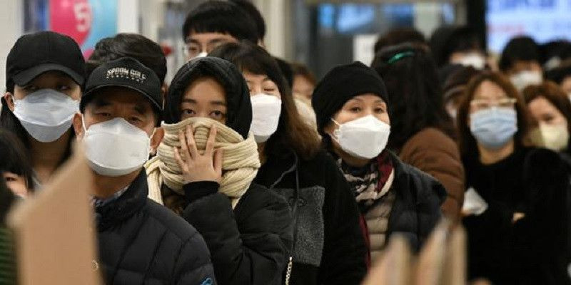 Korea Selatan memberlakukan perluasan aturan jarak sosial tingkat dua untuk menekan penularan virus corona atau Covid-19/Net