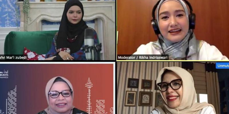 Konpers virtual via Zoom yang menghadirkan Fery Farhati (Penggagas Ibu Ibu kota), Nur Asia Uno (Pendiri YAMSA), dan Vivi Mar’i Zubedi (fashion designer & fashionpreneur), Kamis (27/08/2020).  