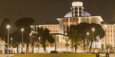 Masjid Istiqlal Kian Cantik & Mewah