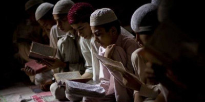 Inilah Al-Qur'an, Obat Hati Manusia Yang Berkarat