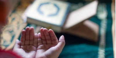 Keutamaan Membaca Al Mulk & As Sajdah Sebelum Tidur, Terhindar Dari Siksa Kubur
