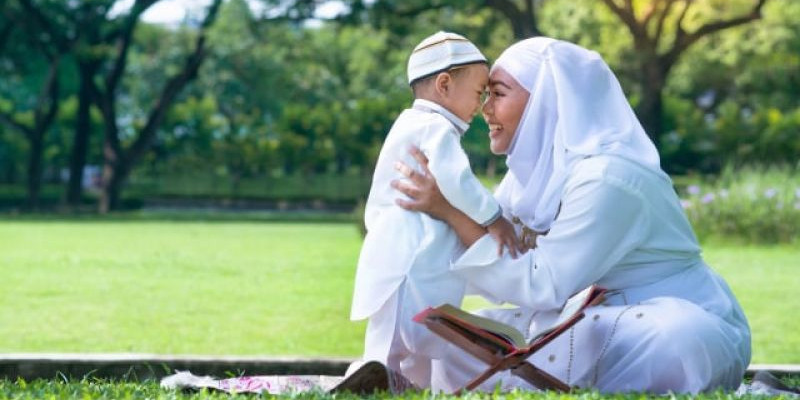 Sebanyak apa pun buih di lautan, tidak akan mampu menyamai banyaknya kasih sayang orangtua kepada buah hati/ Net