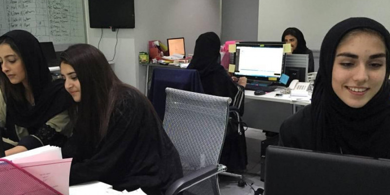 Pekerja perempuan di Arab Saudi/ Net