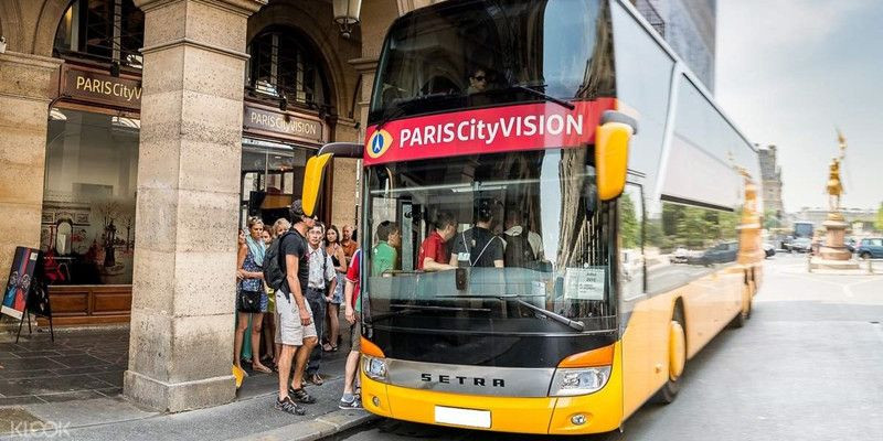 Bus di Prancis/Net