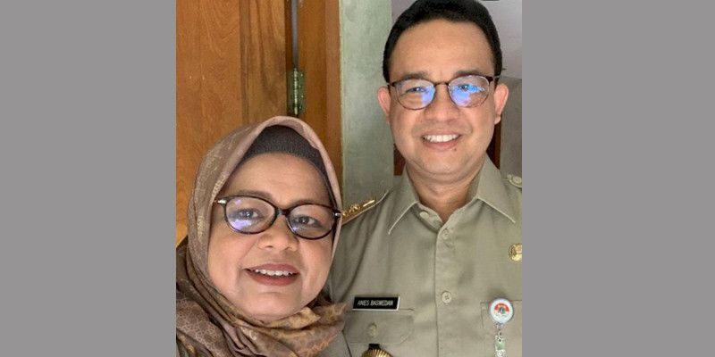 Gubernur DKI Jakarta Anies Baswedan (kanan) bersama istri, Fery Farhati (kiri)/Repro