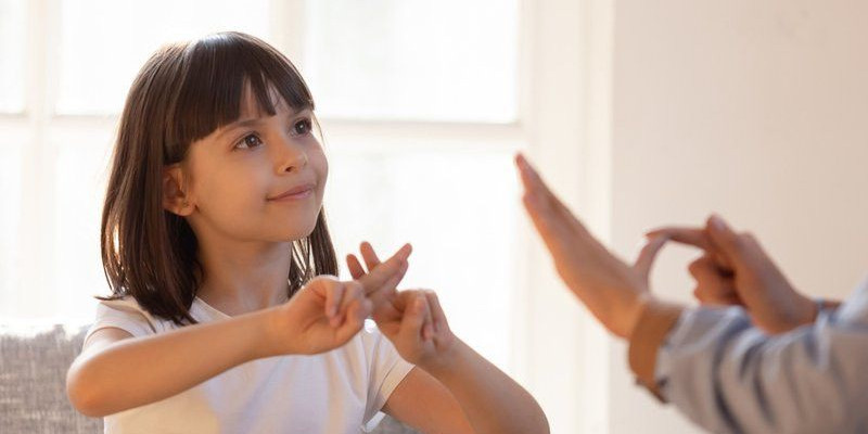 Ketika anak besar dan harus mendapatkan pendidikan umum, perbaiki dulu perilaku anak agar dapat belajar dan menerima pelajaran dengan baik/ Net