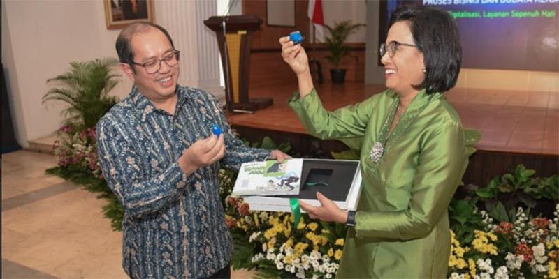 Menteri Keuangan Sri Mulyani (kanan)/Net