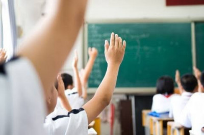 Kembali Ke Kelas Tatap Muka, Inggris Siapkan Dua Kali Tes Covid-19 Untuk Siswa Setiap Pekan