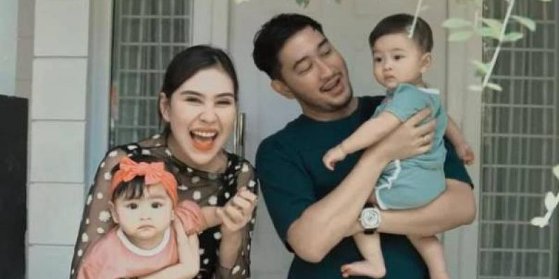 Keluarga Syahnaz Sadiqah/ Net