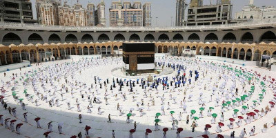 Berani Umrah Tanpa Izin Selama Ramadhan? Siap-siap Diganjar Denda Besar Oleh Arab Saudi 