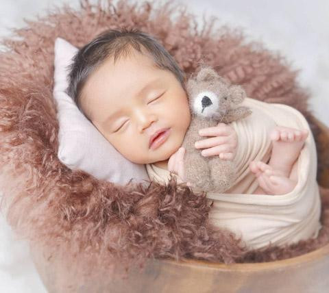 Kehadiran sosok bayi mungil di tengah keluarga adalah hal yang sangat dinantikan setiap pasangan. Ketika mereka hadir, berbagai macam hal dilakukan untuk menunjukkan kasih sayang/ Foto: dok. pribadi