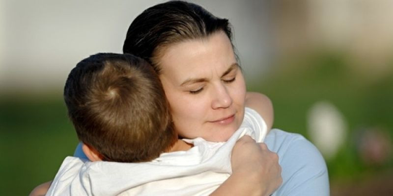 Menciptakan suasana yang nyaman bersama anak diselingi dengan penjelasan yang tepat namun tidak membuat mereka cemas akan menghindari anak dari rasa stres selama pandemi Covid-19/ Net