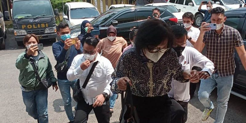 Heryanti saat tiba di Mapolda Sumatera Selatan/Ist