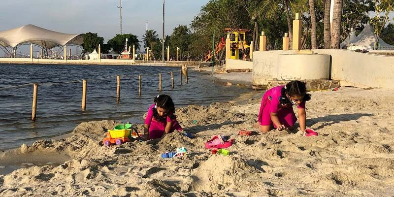 Pantai Ancol bisa kembali jadi tempat wisata warga setelah ditutup selama beberapa waktu/Net