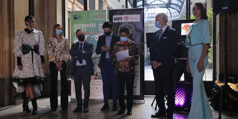 Indonesia menampilkan Batik Durian di International Fashion Expo di Milan, Italia/Repro