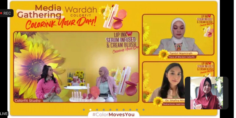 Peluncuran Wardah Colorfit Fresh Matte Lip Ink dan Color Fit Cream Blush secara virtual, Senin (4/10)/ Foto: Tangkapan layar