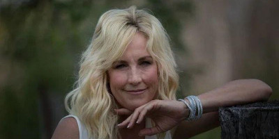 Erin Brockovich, Perempuan Tangguh di balik Gugatan Publik 4,7 Triliun Rupiah