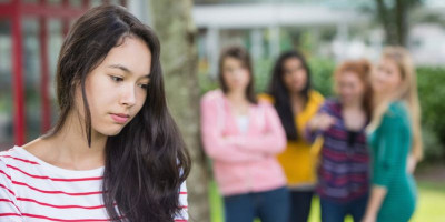 Yuk! Bantu Anak Remaja Kita Menghindari Peer Pressure dengan Cara Ini 