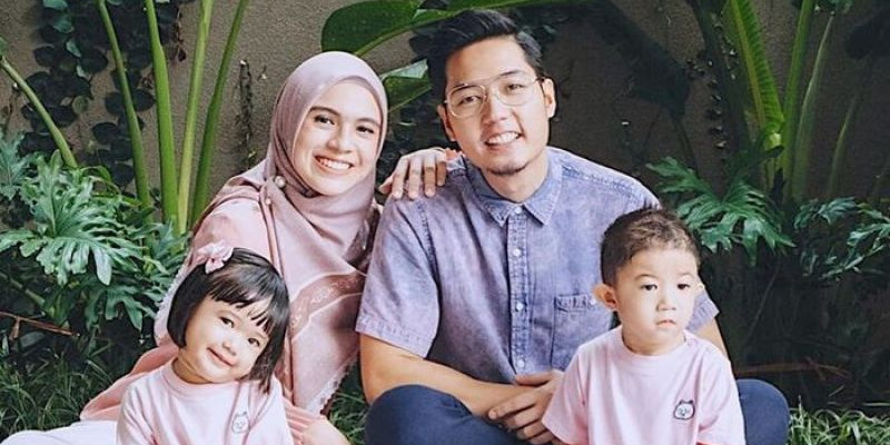 Keluarga Rizky Kinos dan Nycta Gina/ Net