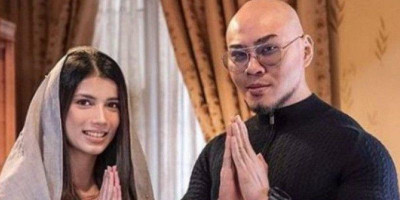 Alhamdulillah, Artis Mualaf Ini Dapat Undangan Haji dari Kerajaan Arab Saudi